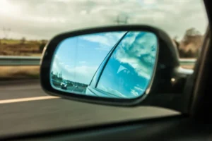 Onde trocar retrovisor Usado em BH?